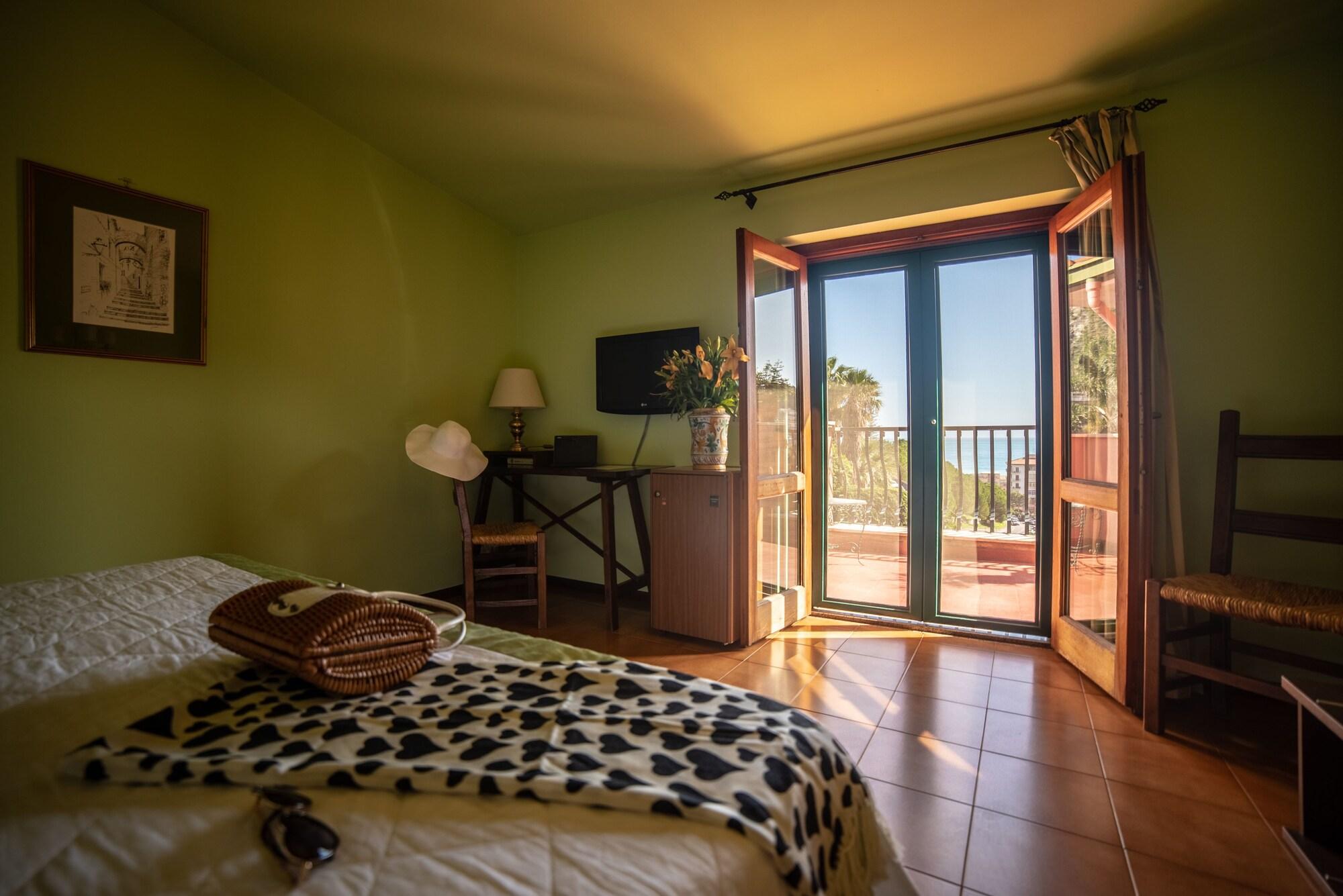 Hotel Villa Sirina Таормина Екстериор снимка