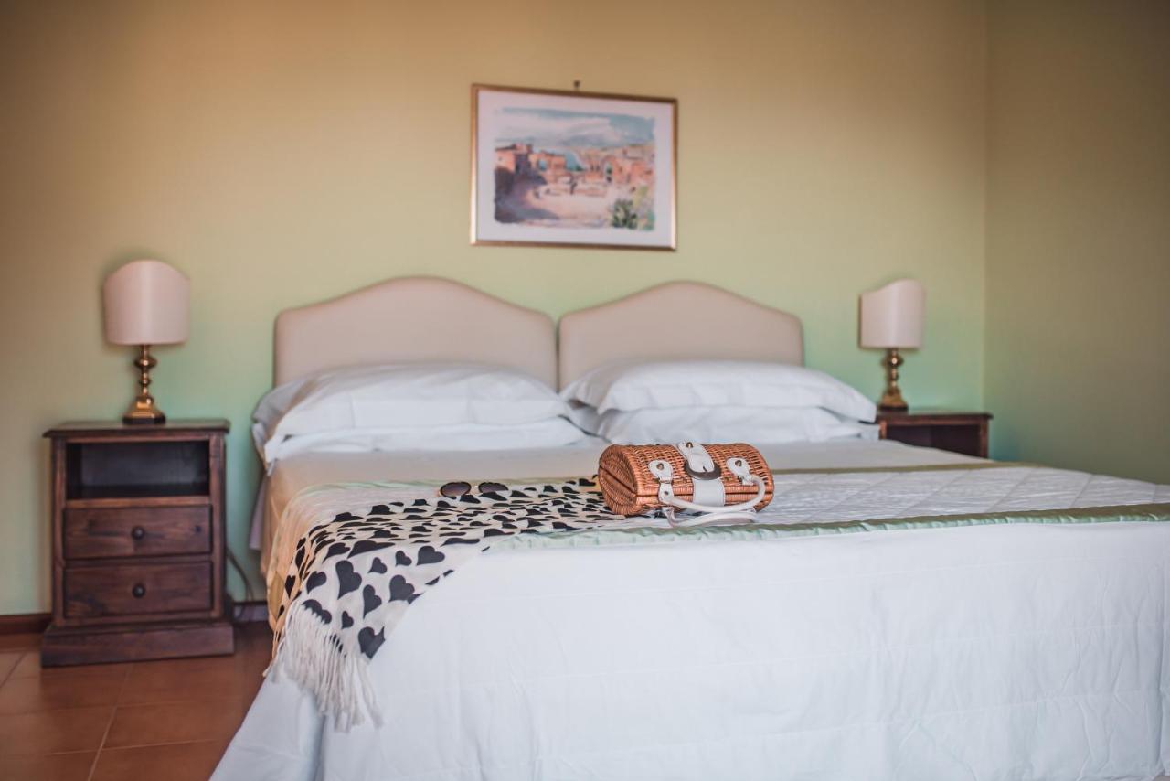 Hotel Villa Sirina Таормина Екстериор снимка